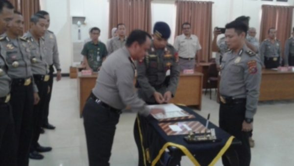 Kapolda Sultra Resmi Tanda Tangani Pakta Integritas seleksi CPNS Polri 2017
