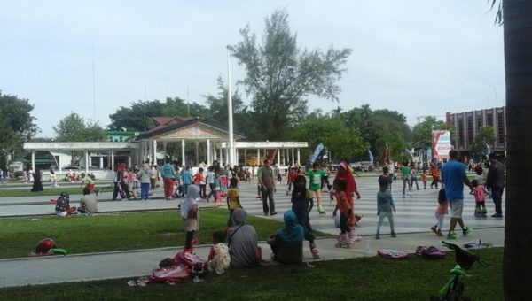 Anak-anak di Kota Langsa Demam Sepatu Roda