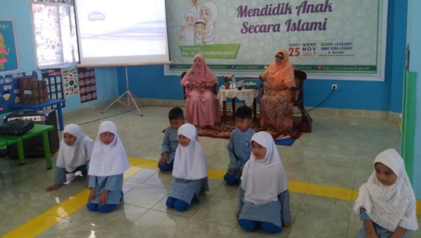 Lazuardi Sosialisasikan Cara Didik Anak Secara Islami