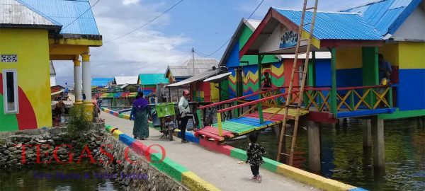 Desa Bajo di Buton Disulap Jadi Kampung Pelangi