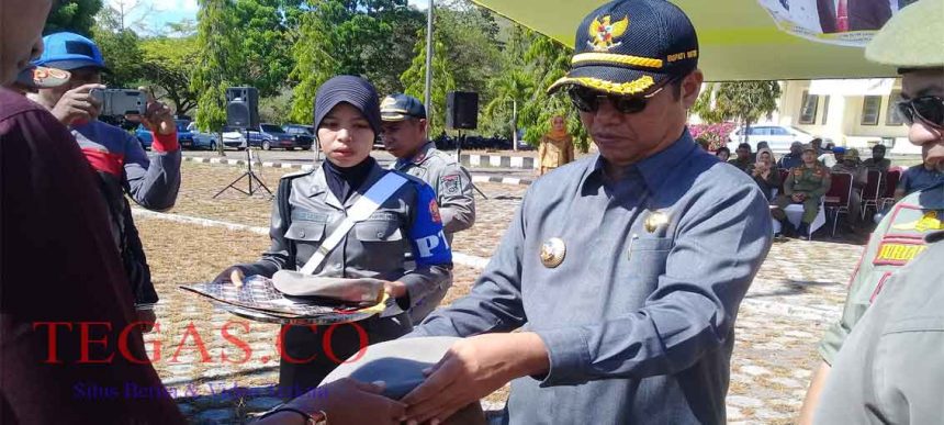 Bupati Buton Tutup Pelatihan Kesamaptaan Satpol PP