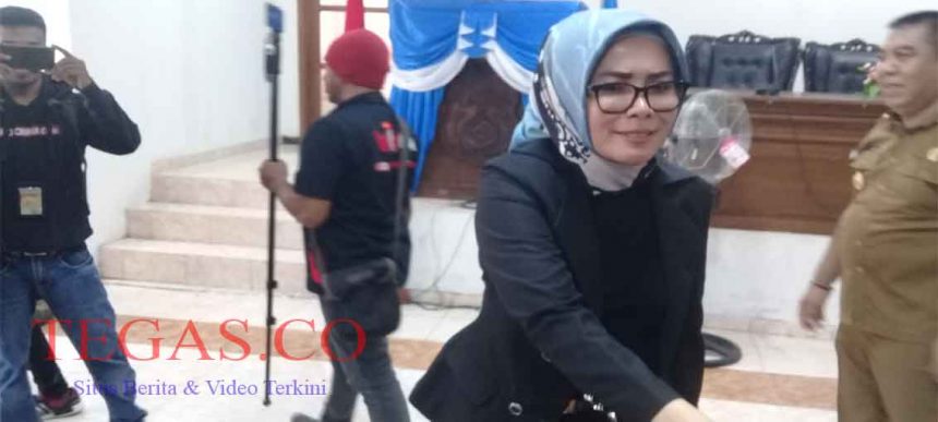 Kantongi 22 Suara, Iis Elianti Menangkan Pemilihan Wakil Bupati Buton