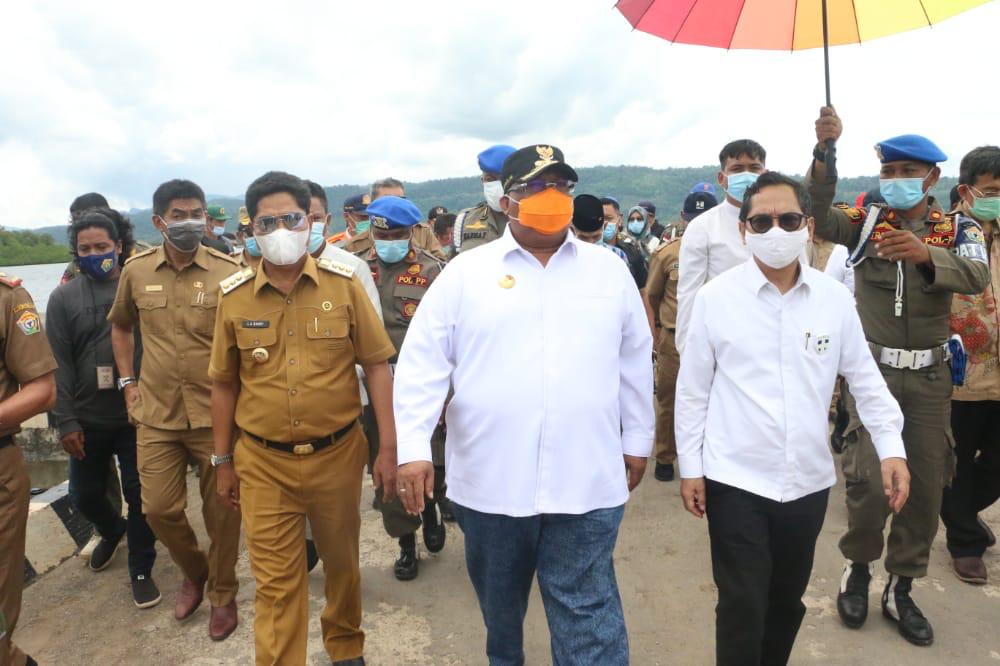 rombongan saat berada di pertambangan aspal buton di PT. Wijaya Karya (Wika) Bitumen Kec. Lawelwe