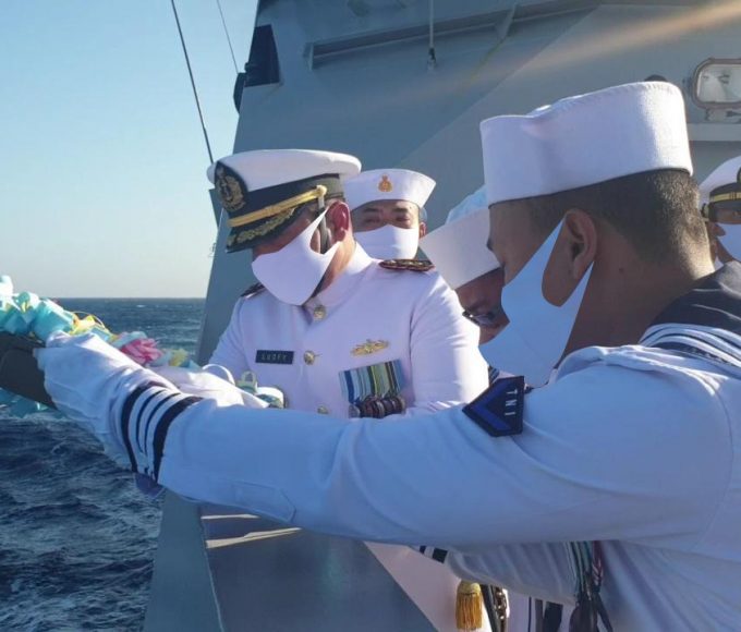 KRI Sultan Hasanuddin-366 Gelar Upacara Hari Dharma Samudera di Laut Mediterania