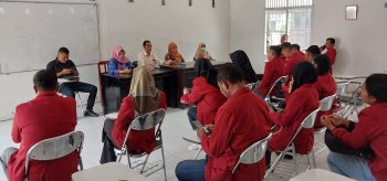 Pembekalan KKN Fakultas Hukum Unsultra, Dekan: Arahan Rektor Dipedomani