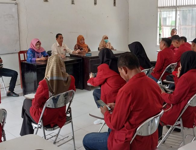 Pembekalan KKN Fakultas Hukum Unsultra, Dekan: Arahan Rektor Dipedomani
