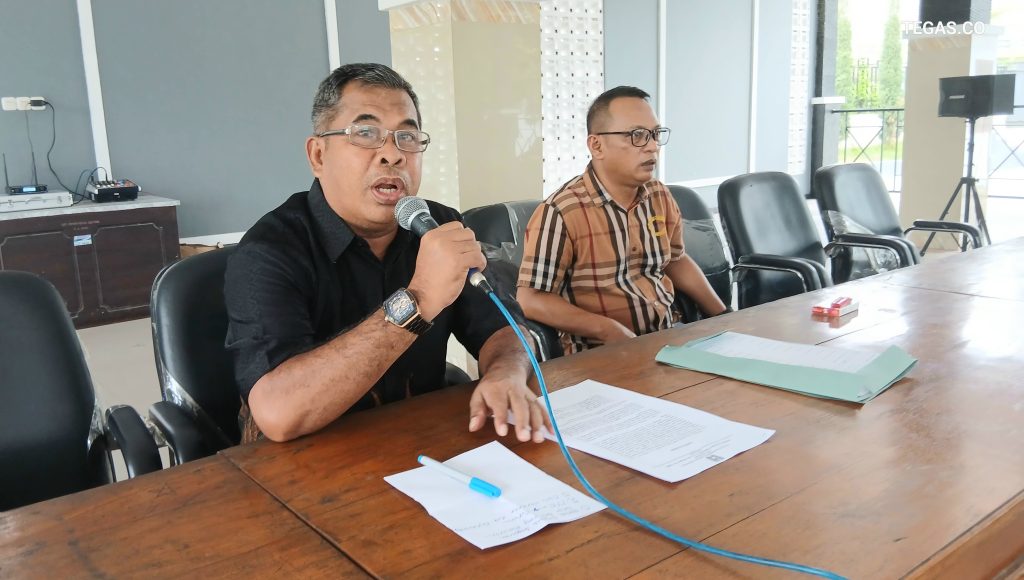 DPRD Sultra Terima Aspirasi GMNI Kendari Terkait Inpres Nomor 1 / 2025
