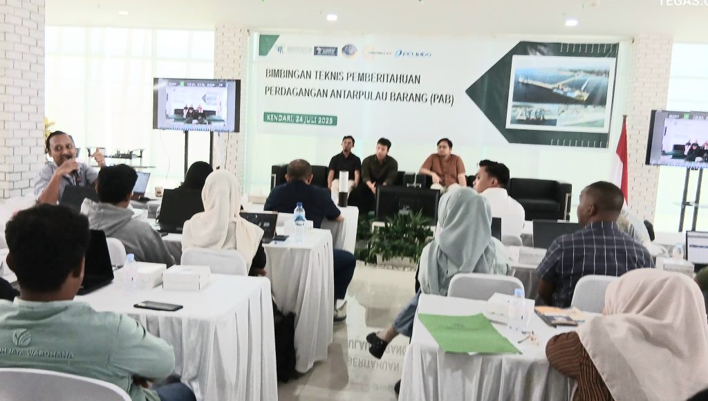 Digital Pelabuhan Petikemas Pelindo Kendari: Merajut Efisiensi Lewat Laporan Antarpulau