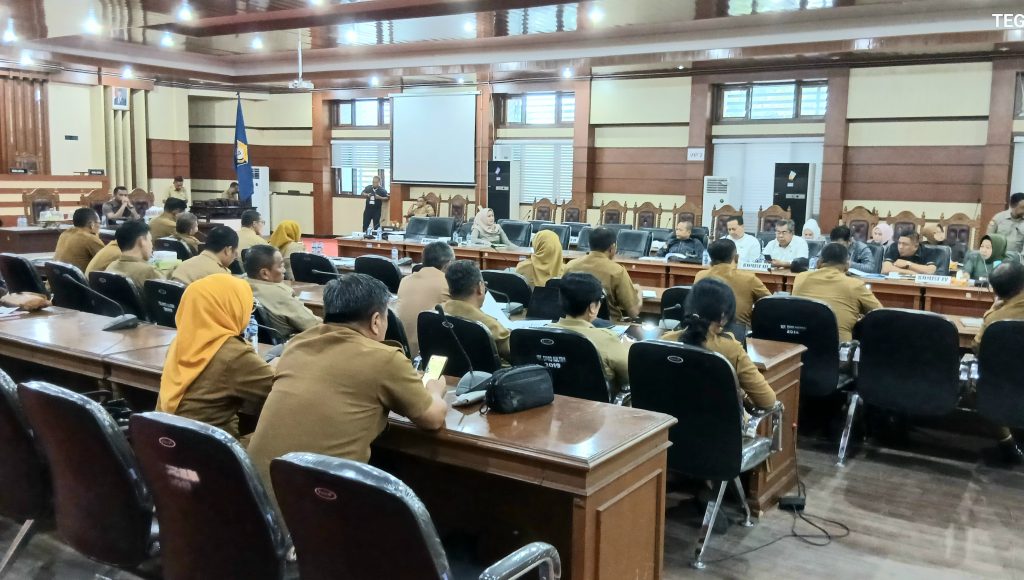 DPRD Sultra Bahas Realisasi APBD 2025 yang Baru Tercapai 30%