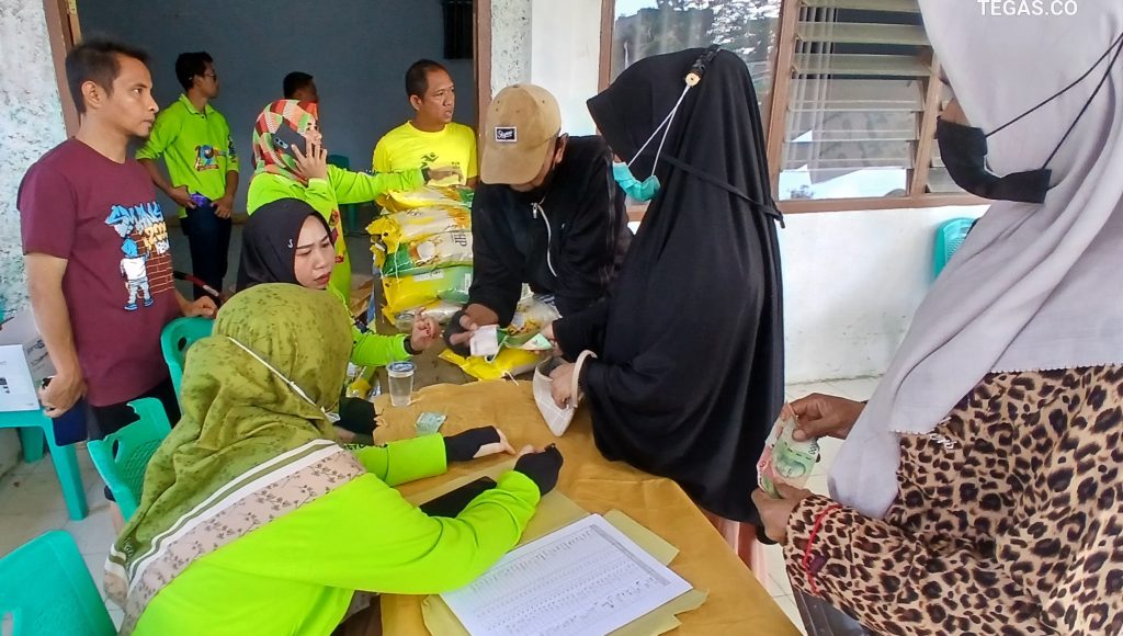 Kecamatan Puuwatu Gelar Operasi Pasar Beras Murah, Warga Antusias Sambut Bantuan