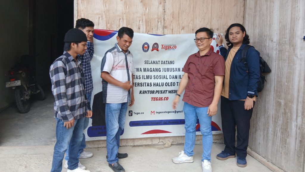 Sejumlah Mahasiswa Jurnalistik UHO Kendari Magang di Tegas.co Institute