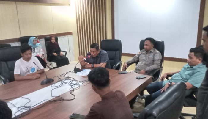 Komisi IV DPRD Jawab Aspirasi Mahasiswa Tolak Gelar Pahlawan Nasional Soeharto