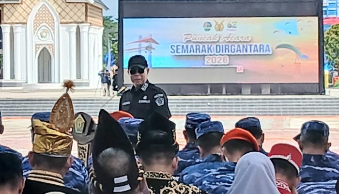 Eks Gubernur dan Wakilnya Tak Hadir di HUT ke-62 Sultra
