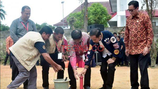 Video, Presiden Tinjau Pencanangan Pemasangan Patok Tanah di Kadia Kendari﻿