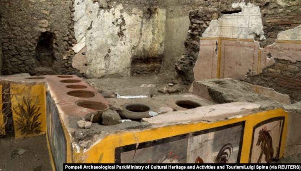 Arkeolog Temukan Kedai Makanan Berusia 2.000 Tahun di Pompeii