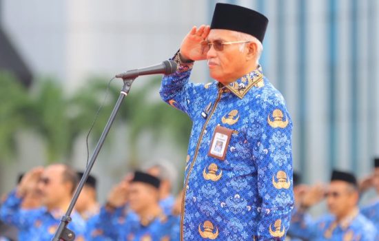 Pimpin Upacara HKN, Sekda Sultra Apresiasi Kedisiplinan ASN