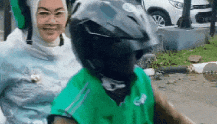 Wali Kota Kendari Naik Ojek Hadiri Rapat di Kementan