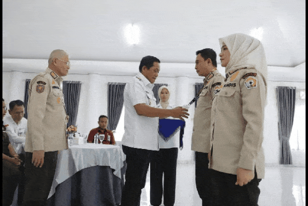 Pemprov Sultra Adopsi "Retreat Model" Gembleng OPD, Wagub Hugua Tekankan Perubahan Mindset