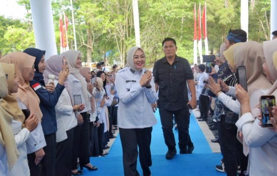 Mendagri Apresiasi Gubernur Sultra dan Wali Kota Kendari Sukseskan Rakornas PHD 2025