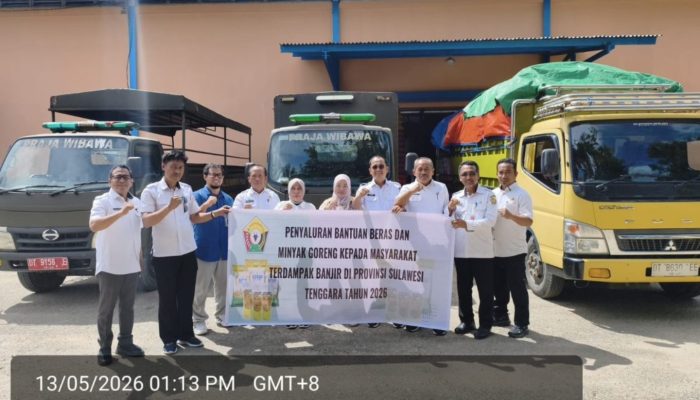 52 Ton Beras dan 3.060 Liter Minyak Disalurkan Pemprov Sultra untuk Enam Daerah Terdampak Banjir