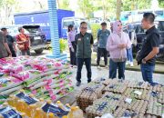 Bank Sultra Salurkan 300 Paket Sembako untuk Korban Banjir Kendari