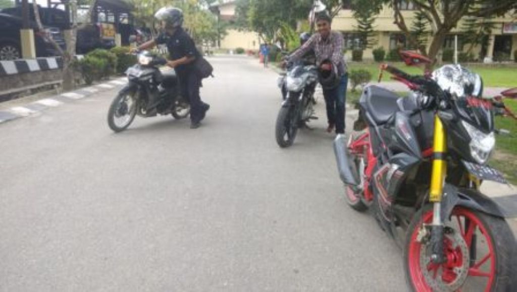 Wartawan Sesalkan Tindak Oknum Provost Kempesin Motor, Usai Meliput