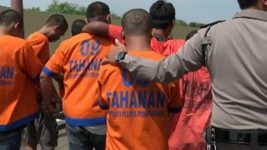 Kawanan Pencurian kendaraan bermotor yang dibekuk jajaran Polres Probolinggo . FOTO : ASL