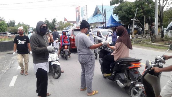 Cegah Penyebaran Corona, LMA Bagi 3000 Masker dan 500 Sanitezer