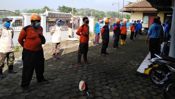 KOKAM Ikut Semprot Cairan Disinfektan di Jepara