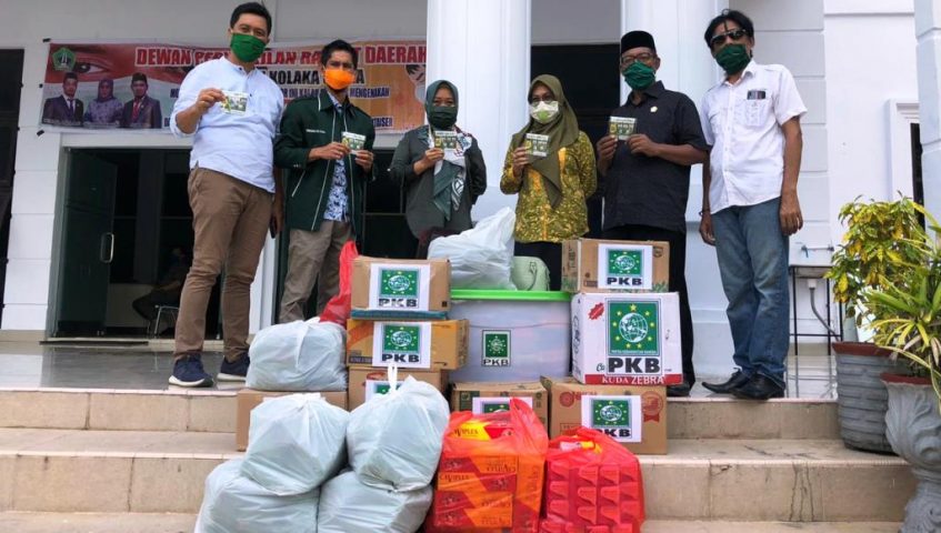 Fraksi PKB DPRD Kolut Bagi Sembako, Masker dan Vitamin ke Warga