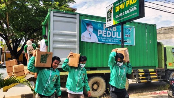 Empat Kontainer Bantuan Sembako Muhaimin Iskandar Tiba di Sultra