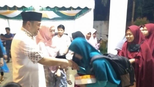 ﻿Ribuan Warga Kendari Bukber Bersama AJP