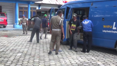 Dinsas Sosial bersama satpol PP kembali menggelar razia Anakl jalanan di Kota Kendari FOTO : FA