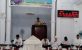 Bupati Arhawi SE memberi sambutan dalam acara halal bihalal di masjid Almuqarabil Kecamatan Wangi-wangi, Selasa (18/7/2017). FOTO; ADY