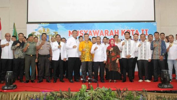Wali Kota Kendari Buka Musyawarah Kamar Dagang dan Industri