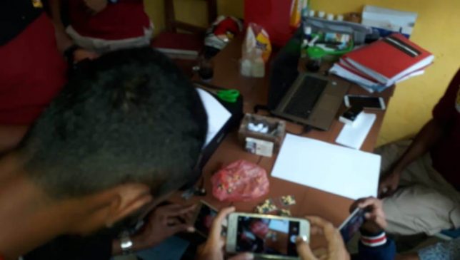 Ambil Paket Diduga PCC di Kapal, Dua Pemuda Diamankan Polres Muna