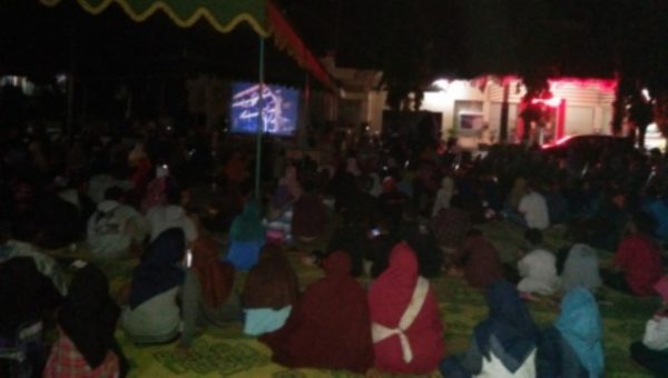 Warga Nonton bareng Berhadiah di Simo Boyolali, Jawa Tengah