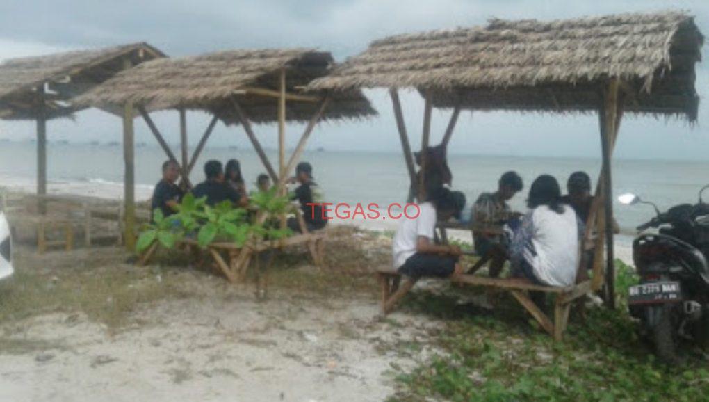 Aneka Ragam Menu Masakan Laut di Pantai Kerang Mas Lamtim