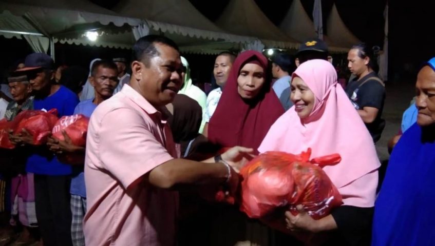 PT. ANTAM Peduli, Bagi 110 Paket Sembako di Watubangga Kolaka