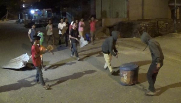 ﻿Barang Bekas Jadi Media Bangun Sahur
