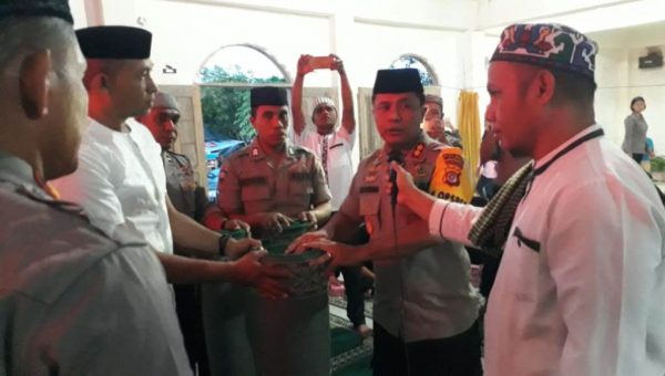 ﻿Safari Ramadhan, Kapolres Muna Beri Bantuan