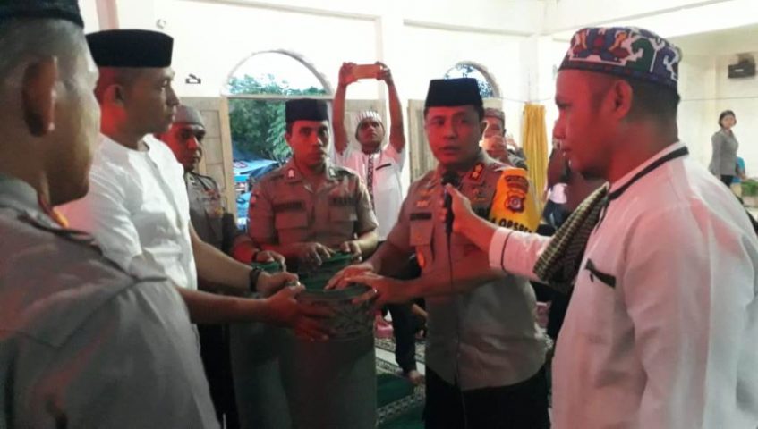 ﻿Safari Ramadhan, Kapolres Muna Beri Bantuan