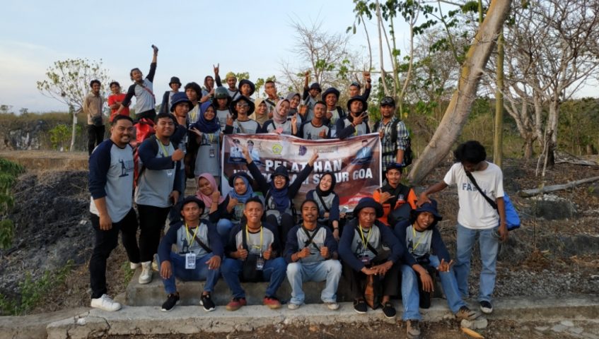 Wisata Susur Gua Lakasa Dispar Ajak 40 Orang Peserta