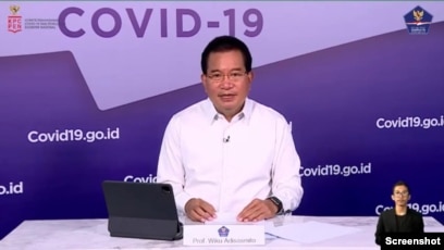 Juru Bicara Satgas Penanganan Covid-19 Prof Wiku Adisasmito dalam telekonferensi pers di Graha BNPB, Jakarta, Kamis (21/1) mengatakan PPKM di Jawa dan Bali Belum Bisa Tekan Kasus Positif Covid-19 (Foto: VOA/Ghita)