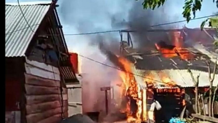 Kebakaran, Diduga Rumah Sopir Tangki Terbakar