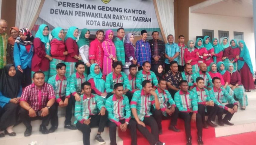 Gedung Baru DPRD Baubau Diresmikan