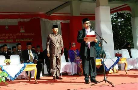 membacakan amat presiden di upacara hari kelahiran Pancasila 1 Juni 2017. FOTO : MIRDAT