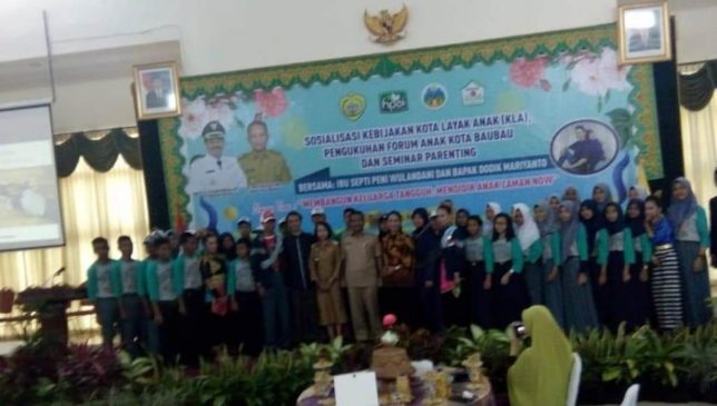 Pj. Wali  Kota Baubau Kukuhkan  Wujudkan Kota Layak Anak