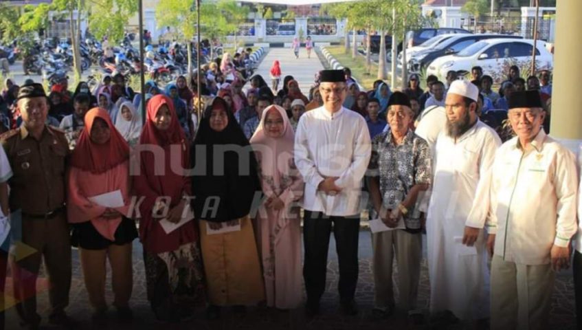 Baznas Kendari Salurkan ZIS yang Dikumpulkan dari ASN