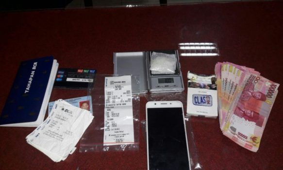 Polisi Bekuk Bandar Shabu, Modus &ldquo;Sistim Tempel&rdquo;